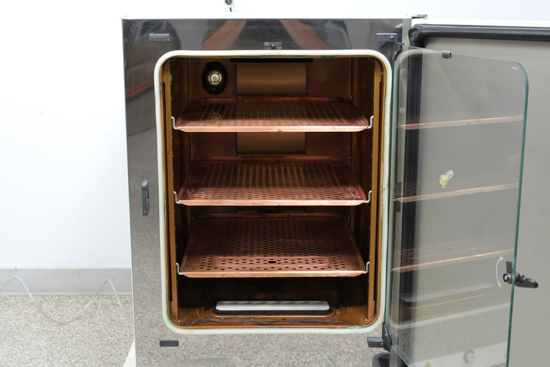 Thermo Scientific HERAcell vios 160i Copper Lined CO2 Incubator with 3 Shelves