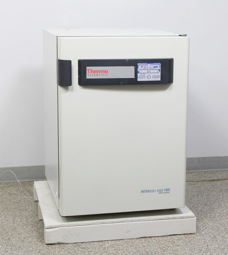 Thermo Scientific HERAcell vios 160i Copper Lined CO2 Incubator with 3 Shelves