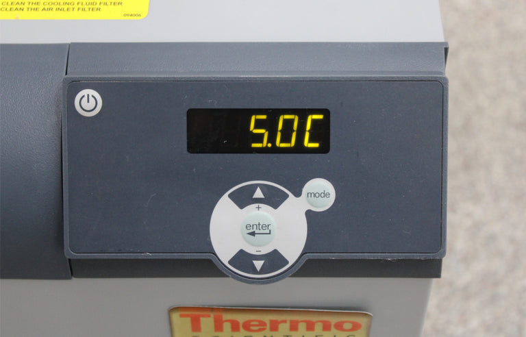 Thermo Scientific Neslab ThermoFlex 2500 Recirculating Chiller 208/230V