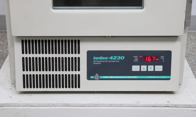 New Brunswick Scientific Innova 4230 Refrigerated Incubator Shaker M1233-0000