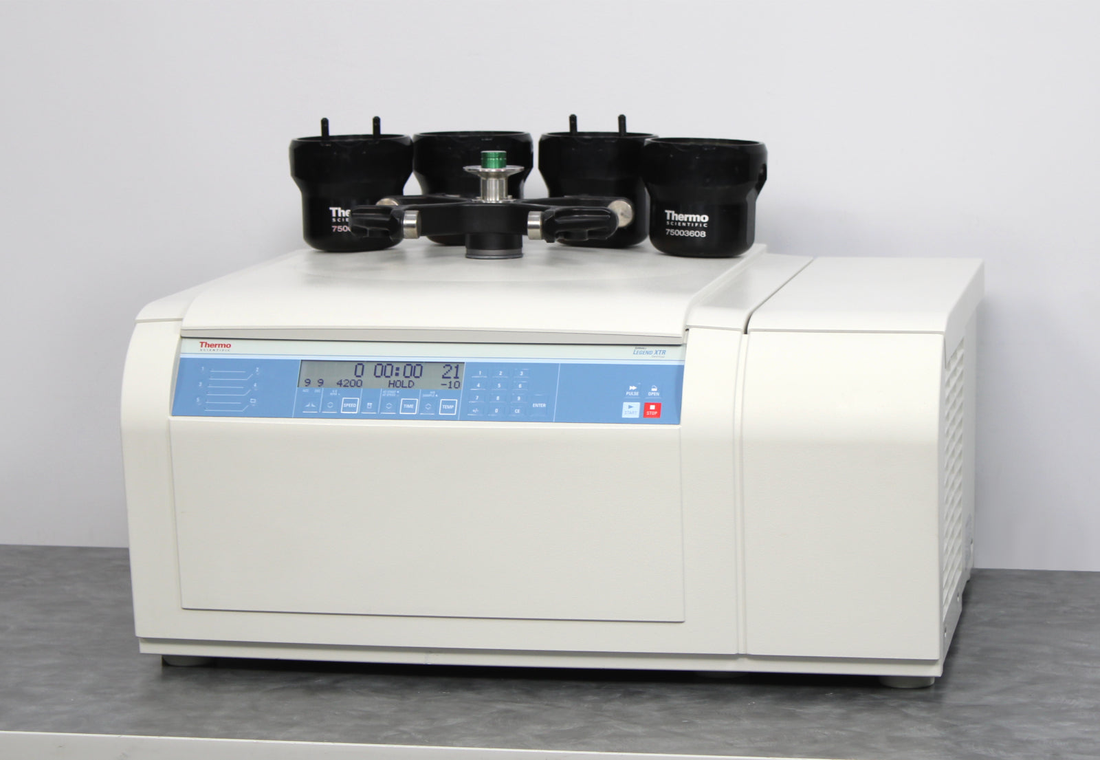 Thermo Sorvall Legend XTR Benchtop Centrifuge 75004521 and TX-750 Roto