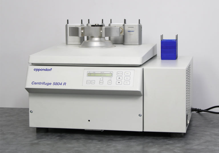 Eppendorf 5804R Refrigerated Benchtop Centrifuge 5805 with A-4-44 Rotor