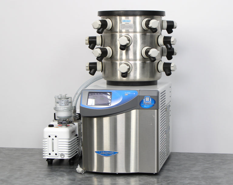 Labconco FreeZone 2.5L -84C Benchtop Freeze Dryer 710201000 w/ Pump & Manifold
