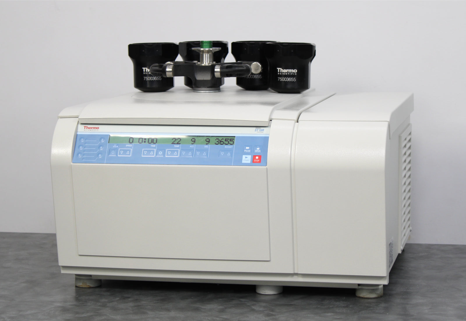 Thermo Sorvall ST16R Refrigerated Benchtop Centrifuge & TX-400 Rotor