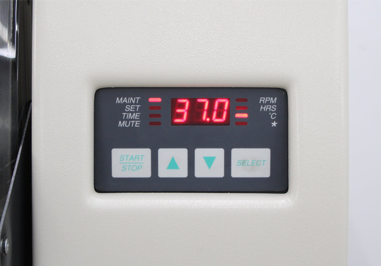 New Brunswick Scientific Innova 4400 Incubator Shaker M1243-0000