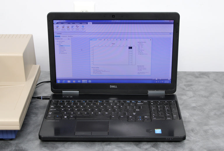 Molecular Devices SpectraMax M5 Multi-Mode Microplate Reader and Laptop