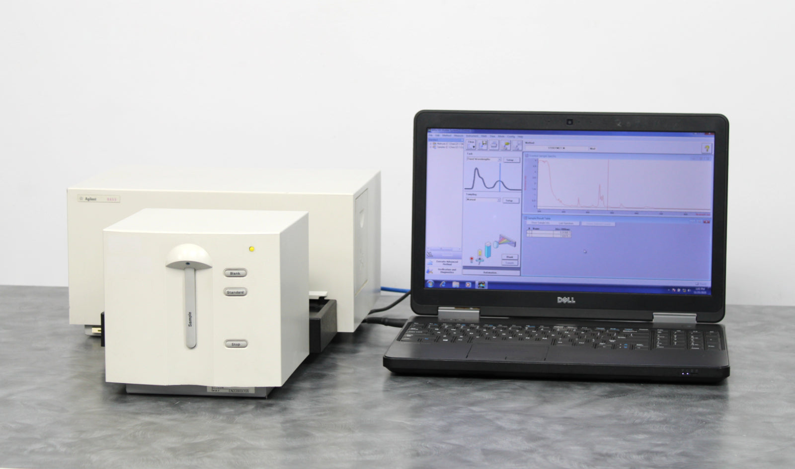Agilent 8453 UV-Vis Spectrophotometer with Single-Cell Holder & Laptop