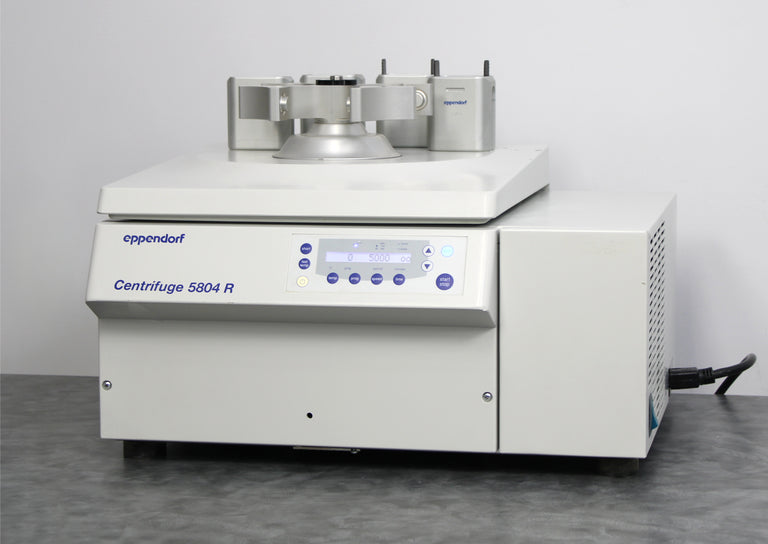 Eppendorf 5804R Refrigerated Benchtop Centrifuge 230V with A-4-44 Rotor