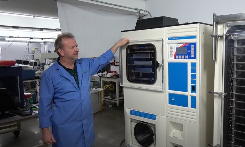 Comparison: VirTis Genesis 25EL Stoppering Freeze Dryer VS VirTis Ultra 35EL Pilot Freeze Dryer