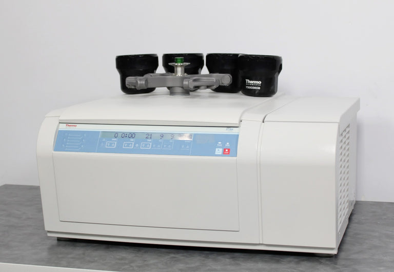 Thermo Scientific ST 40R Refrigerated Benchtop Centrifuge with Swing Bucket Rotor