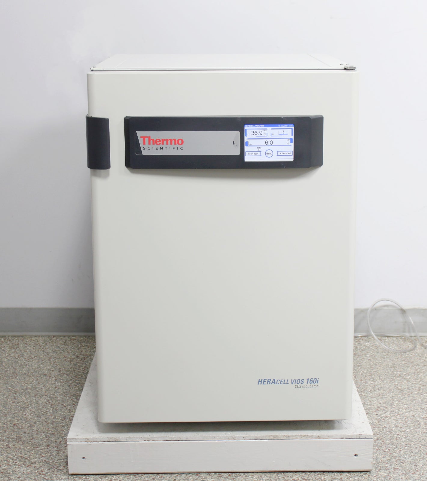 Thermo Scientific HERAcell vios 160i Copper Lined CO2 Incubator w/ 3 S
