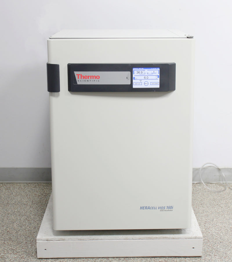 Thermo Scientific HERAcell vios 160i Copper Lined CO2 Incubator w/ 3 Shelves