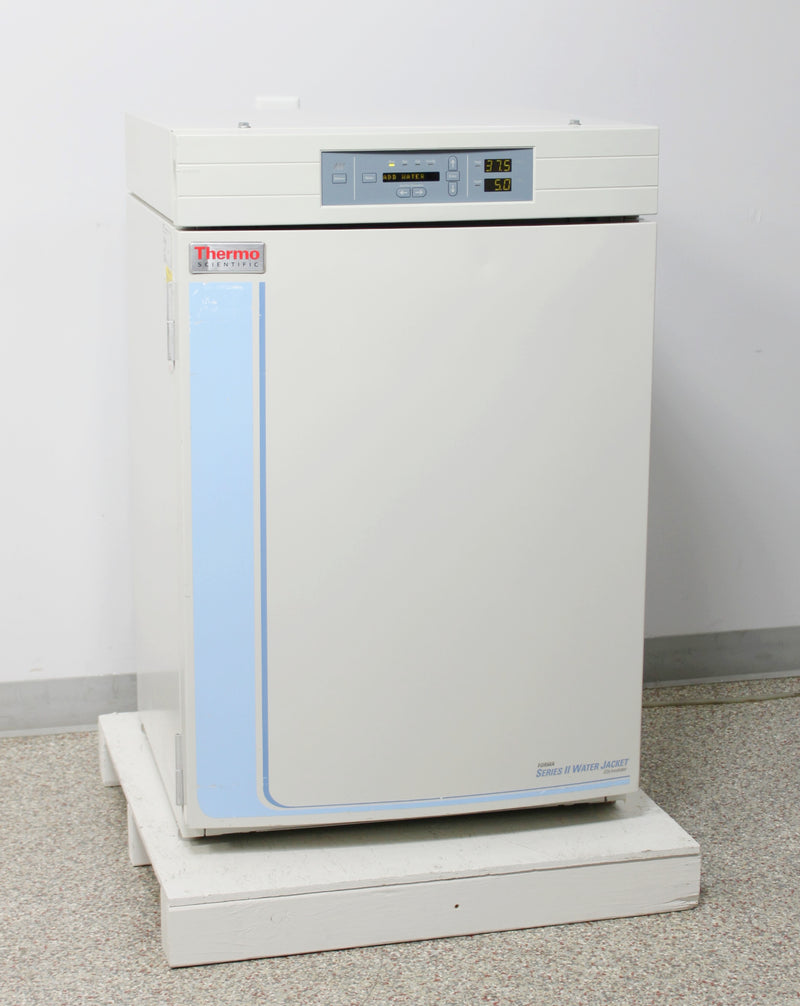 Thermo Scientific Forma 3110 Series II Water Jacketed CO2 Incubator w/ 4 Shelves