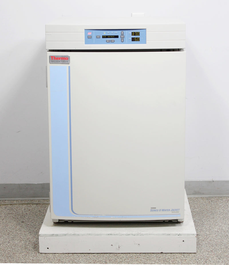 Thermo Forma 3110 Series II Water Jacket CO2 Incubator Forma 3140 w/ 4 Shelves