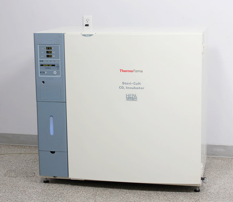 Thermo Forma 3310 Steri-Cult CO2 Incubator 323L Stainless Steel with 3 Shelves