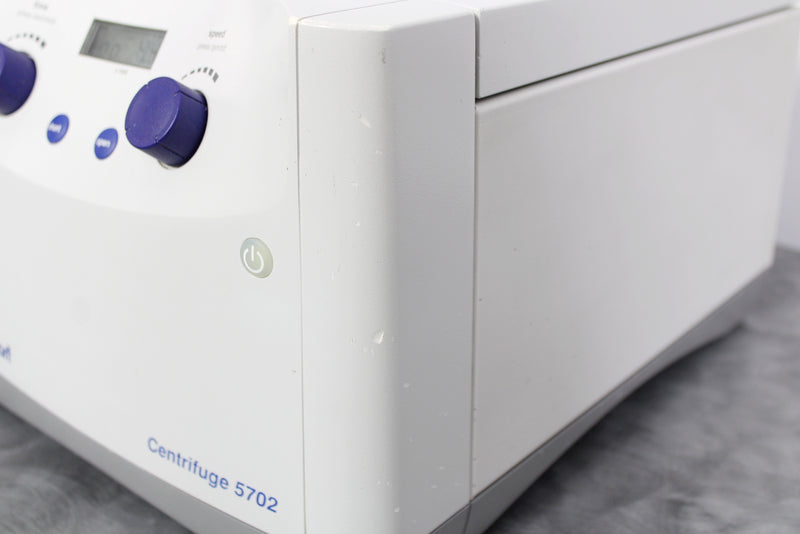 Eppendorf 5702 Low-Speed Benchtop Centrifuge w/ A-4-38 Swing Rotor & Buckets