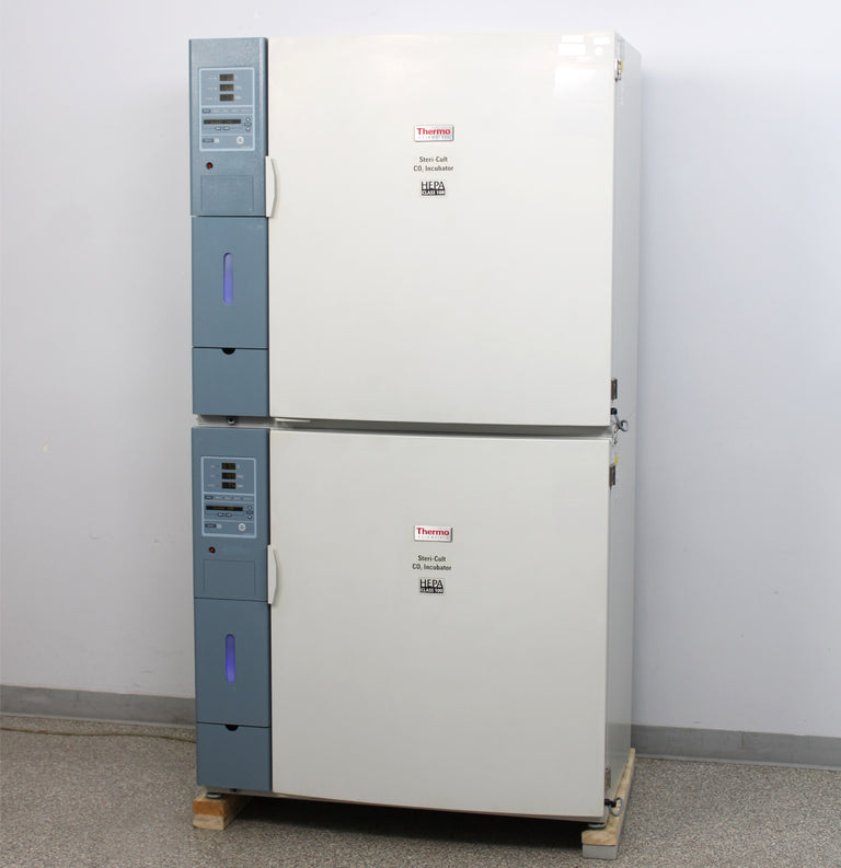 Thermo Scientific 3310 Steri-Cult Stacked CO2 Incubators 323L with Shelves
