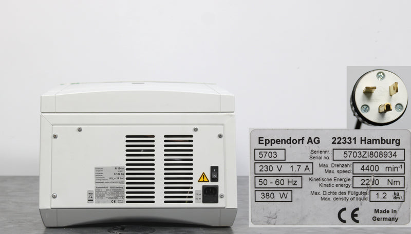 Eppendorf 5702R Low-Speed Refrigerated Benchtop Centrifuge 230V w/ A-4-38 Rotor