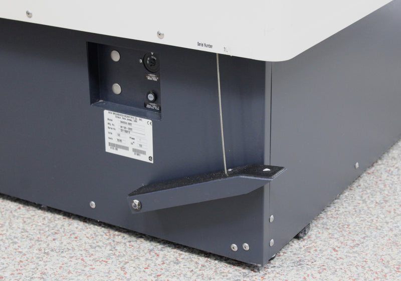 New Brunswick Scientific Innova 4300 Orbital Floor Incubator Shaker M1193-0000