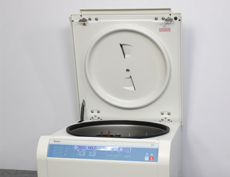 Thermo Sorvall ST40 230V Benchtop Centrifuge w/ TX-1000 Swing Rotor & Buckets