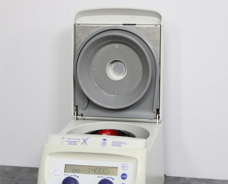 Eppendorf 5418 Benchtop Microcentrifuge with FA-45-18-11 Fixed Angle Rotor