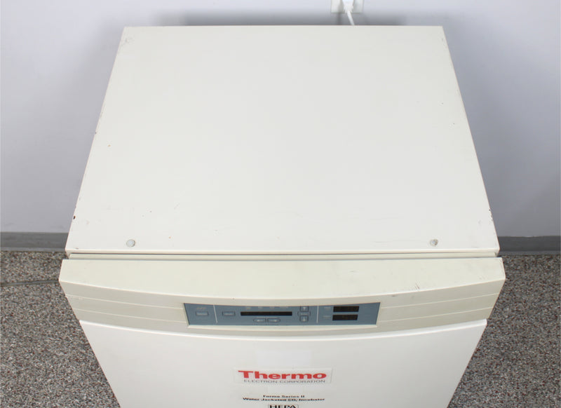 Thermo Electron 3110 Forma Series II Water Jacketed CO2 Incubator w/ 4 Shelves