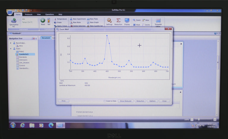 Molecular Devices SpectraMax M2 Multimode Cuvette Microplate Reader and Laptop