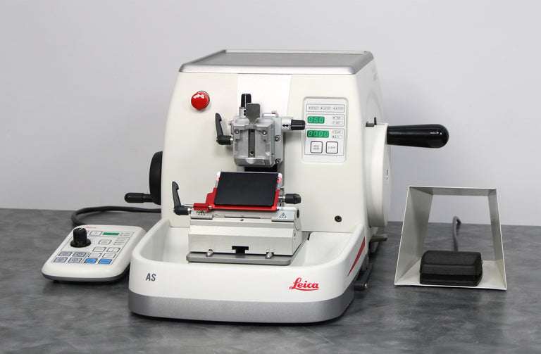 Leica HistoCore AUTOCUT Automated Rotary Microtome 14051956472 with Foot Switch