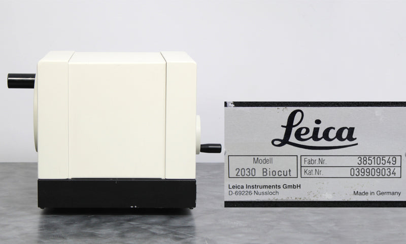 Leica 2030 Biocut Manual Microtome 039909034 with Blade Holder