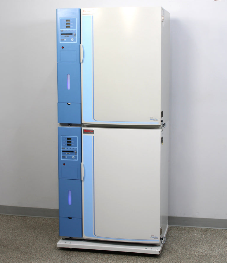 Thermo Scientific 3307 Forma Steri-Cult Double Stack CO2 Incubators and Shelves