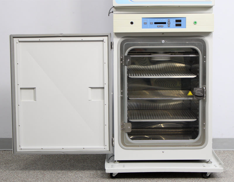 Thermo Scientific 370 Forma Steri-Cycle Double Stack CO2 Incubator Door Open