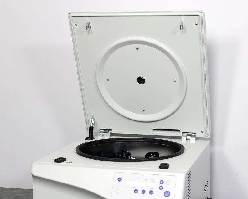 Eppendorf 5810 Benchtop Centrifuge with S-4-104 Swing Bucket Rotor