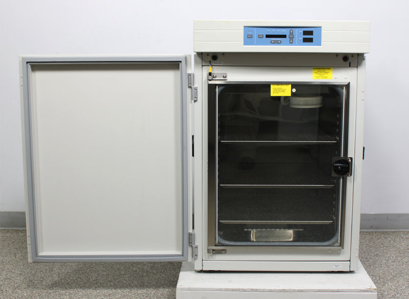 Thermo Scientific 3120 Forma Series II Water Jacket CO2 Incubator Door Open