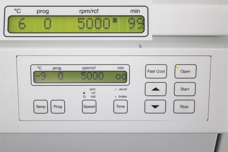 Eppendorf 5804R Refrigerated Benchtop Centrifuge Control Panel and Screen