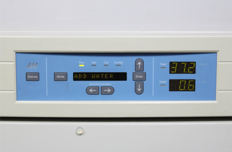 Thermo Scientific Forma 3130 Series II Water Jacket CO2 Incubator w/o O2 control