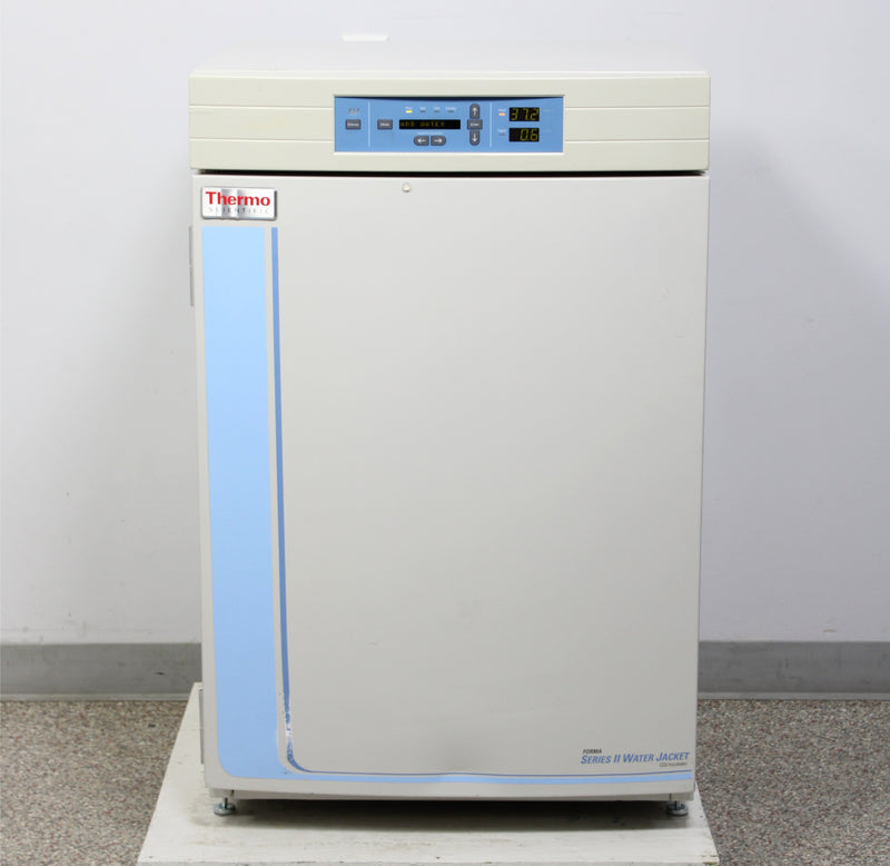 Thermo Scientific Forma 3130 Series II Water Jacket CO2 Incubator w/o O2 control