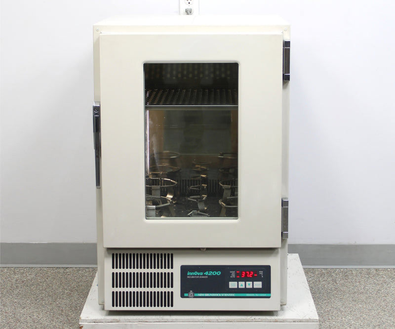 New Brunswick Scientific Innova 4200 Incubator Shaker M1233-0014