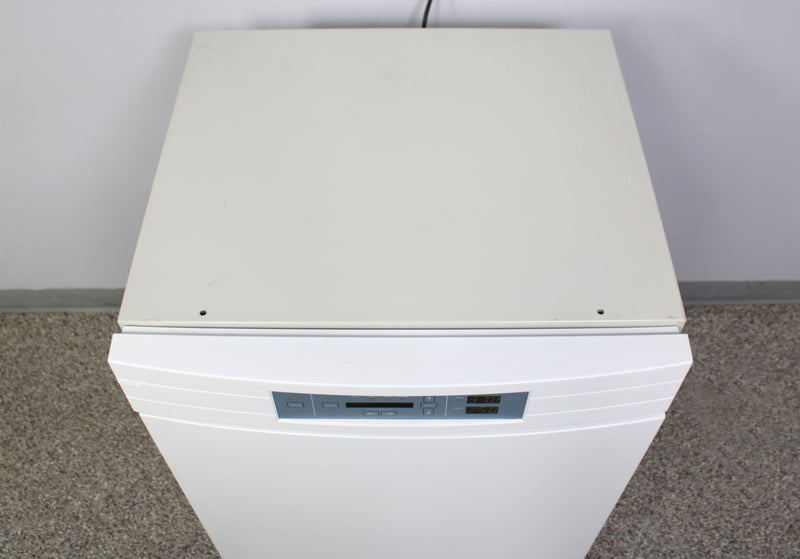 Thermo Forma 3110 Series II Water Jacket CO2 Incubator Forma 3130 w/ Shelves