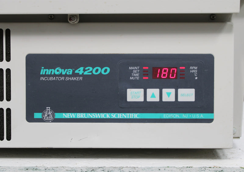 New Brunswick Scientific Innova 4200 Incubator Shaker M1233-0004