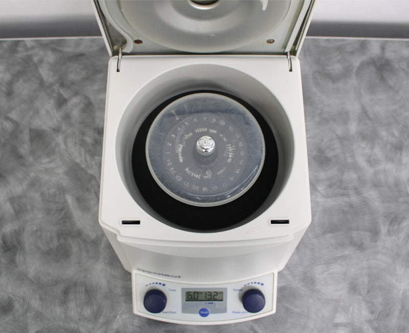 Eppendorf 5415D Benchtop Microcentrifuge 5425 with F45-24-11 FA Rotor