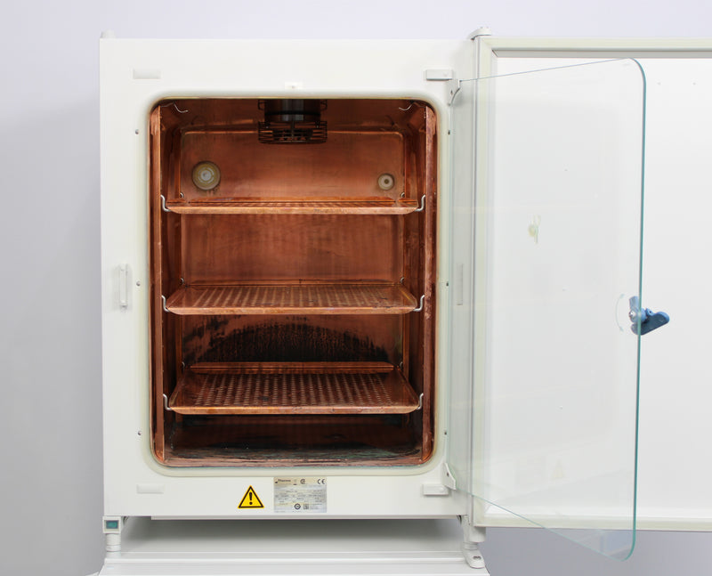 Thermo Scientific HERAcell 150i Copper Lined Stacked CO2 Incubators Shelves of Upper Unit