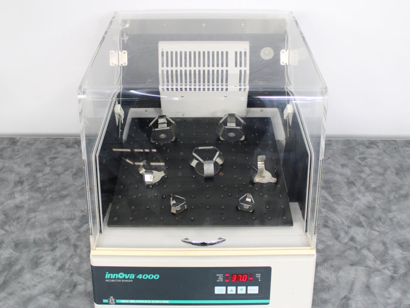 New Brunswick Scientific Innova 4000 Incubator Shaker M1192-0100