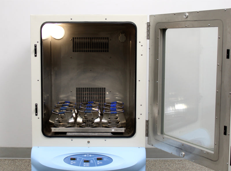 Thermo Scientific MaxQ 6000 4353 Refrigerated Incubator Shaker flask clamps and shaker platform