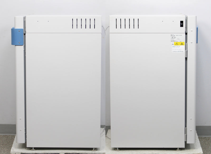 Thermo Scientific 4120 Forma Series 3 Water Jacketed CO2 Incubator with Shelves