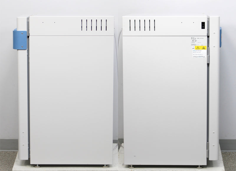 Thermo Scientific 4120 Forma Series 3 Water Jacketed CO2 Incubator and Shelves