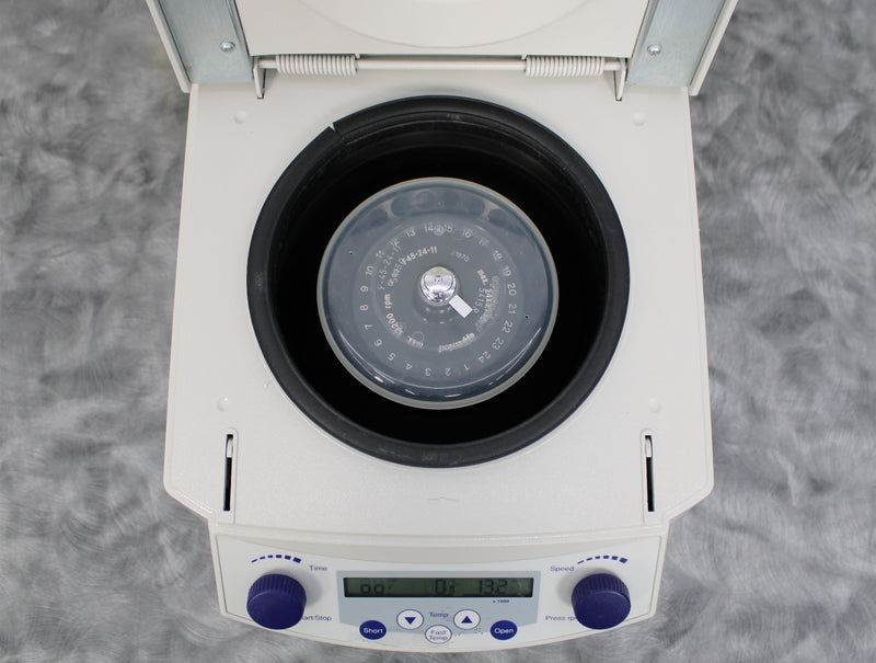 Eppendorf 5415R Refrigerated Benchtop Microcentrifuge 5426 with F45-24-11 Rotor