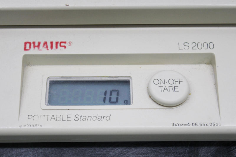 Ohaus LS2000 Portable Standard Balance 1 to 2000 gram Reading