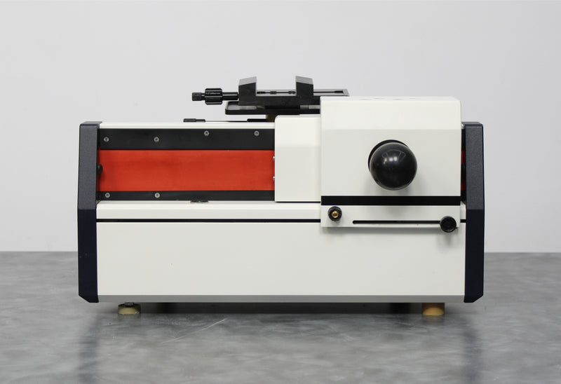 Leica SM2000R Sliding Benchtop Microtome side view