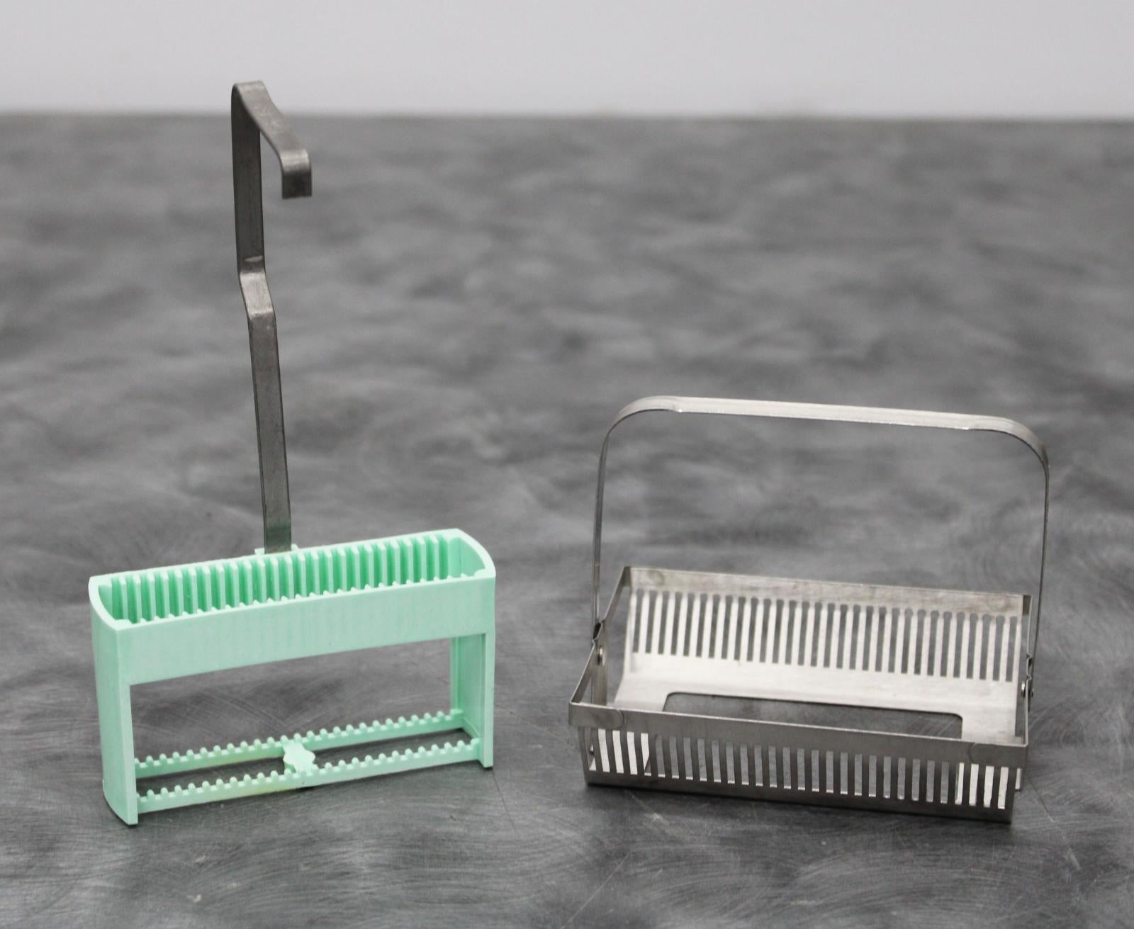 Lot of 2 Laboratory Slide Staining Racks with Handle 20 and 25 Place