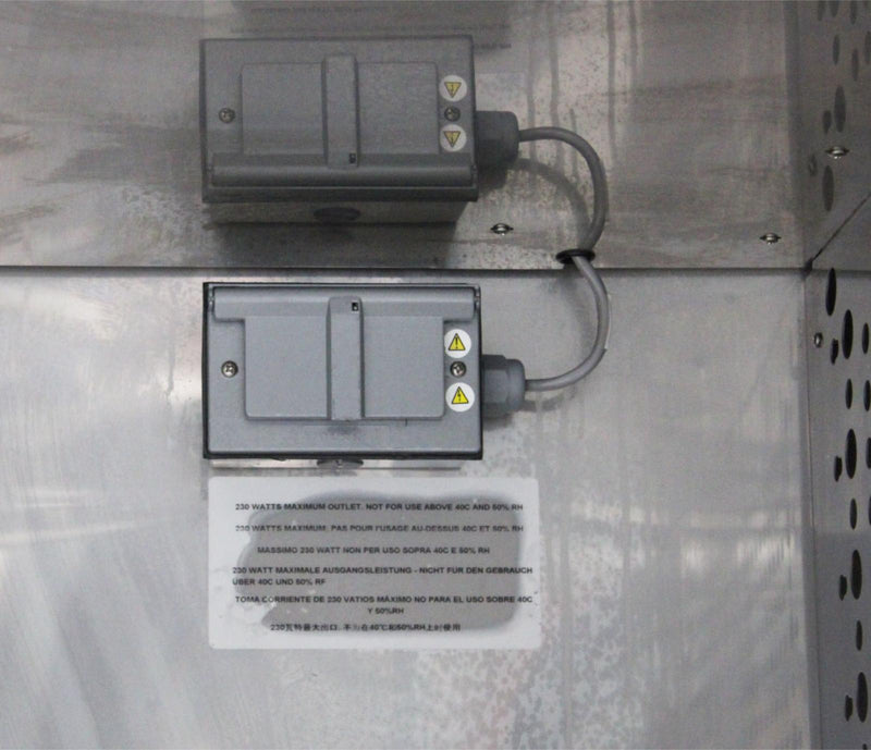 Thermo Scientific 3950 Reach-In CO2 Incubator
